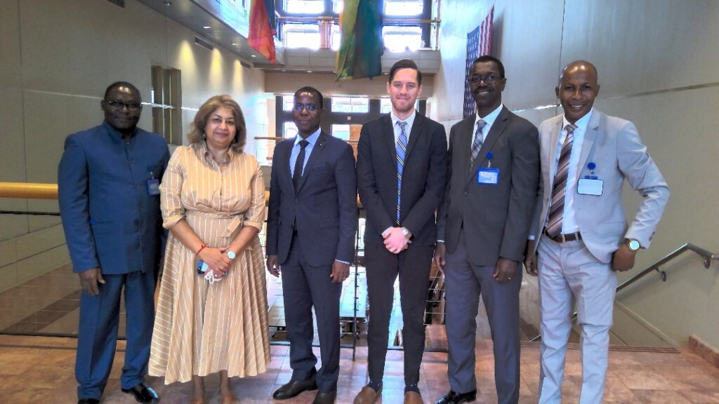 Une délégation de l’OCLEI, conduite par son Président Dr Moumouni GUINDO, a été reçue en audience par Madame l’Ambassadeur des États Unis au Mali, Son Excellence Rachna S KORHONEN.
